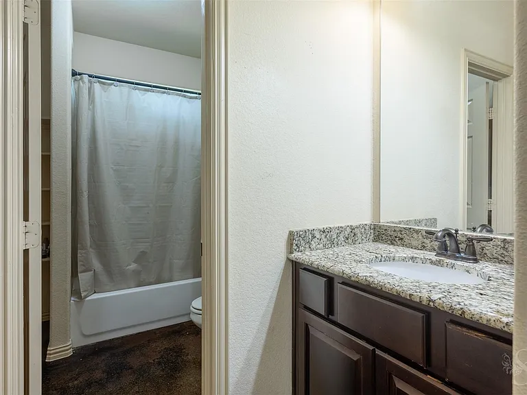 33303 Winsford St — Photo 23