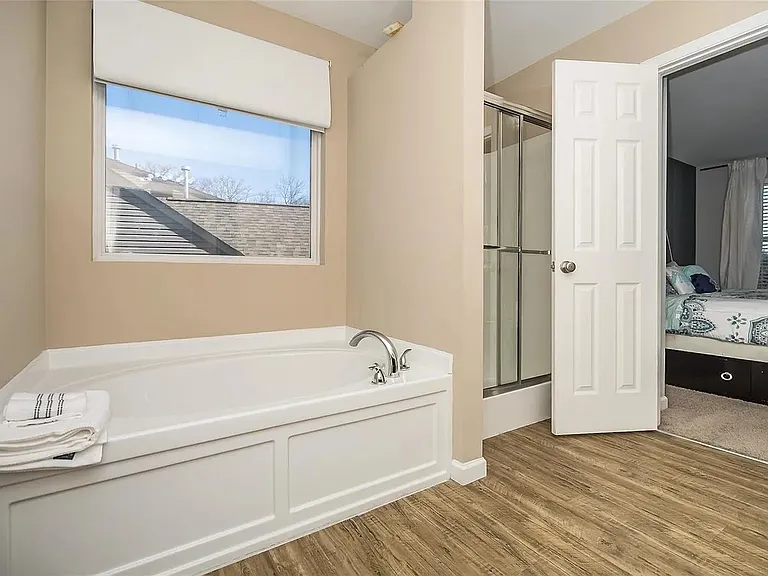 1304 Mason Grove Dr — Photo 30