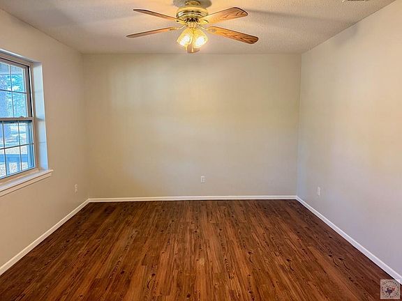 4th image of 5612 Pleasant Grove Rd