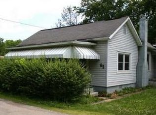 62 Locust St, Glouster, OH 45732