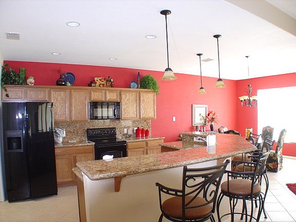 3rd image of 7 Hacienda Dr