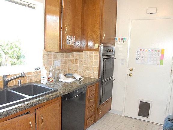 3rd image of 6835 Northford Dr