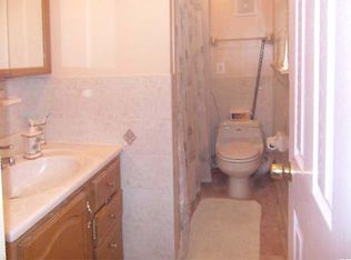 164 82 Rd, Jamaica, NY 11432