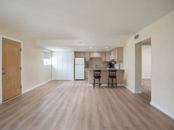 16 Aquamarine Dr APT 4, Key West, FL 33040