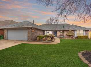 2405 Yosemite Park, Yukon, OK 73099