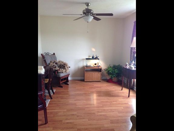3rd image of 1021 Park Boulevard Cir