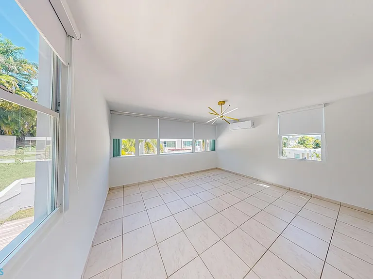 361 Paseo — Photo 19