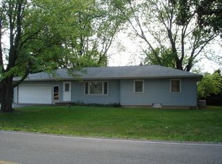 7517 County Road T, Oshkosh, WI 54904
