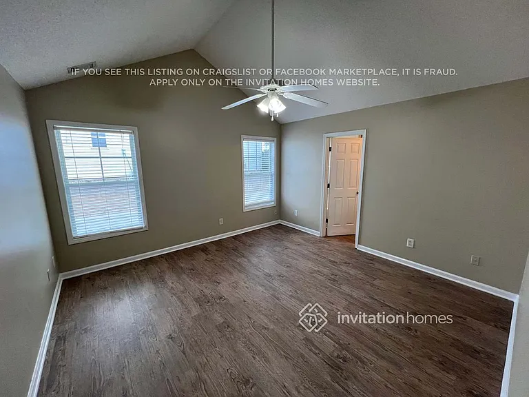 3786 Pine Village Pl — Photo 9