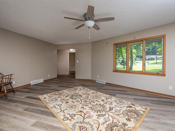 5th image of 5550 Einor Ave