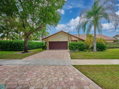426 Deer Creek Woodlake Ln, Deerfield Beach, FL, 33442