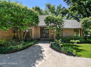 1330 Estate Ln E, Lake Forest, IL 60045