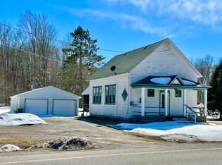 7198 E Mitchell Rd, Petoskey, MI 49770