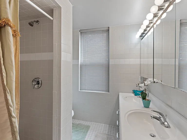 1428 Cecil B Moore Ave #2 — Photo 7
