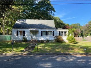 676 Bradley St, East Haven, CT 06512