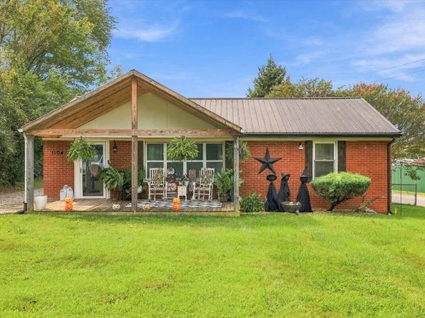 1104 Iroquois Ave, Morristown, TN 37813