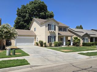 816 W Loyola Ave, Visalia, CA 93277