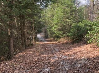 395 Garrett Rd, Crossville, TN 38571