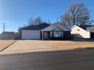 651 Gamble Rd, Centerton, AR 72719