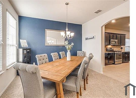 5th image of 1345 Acmite Ave