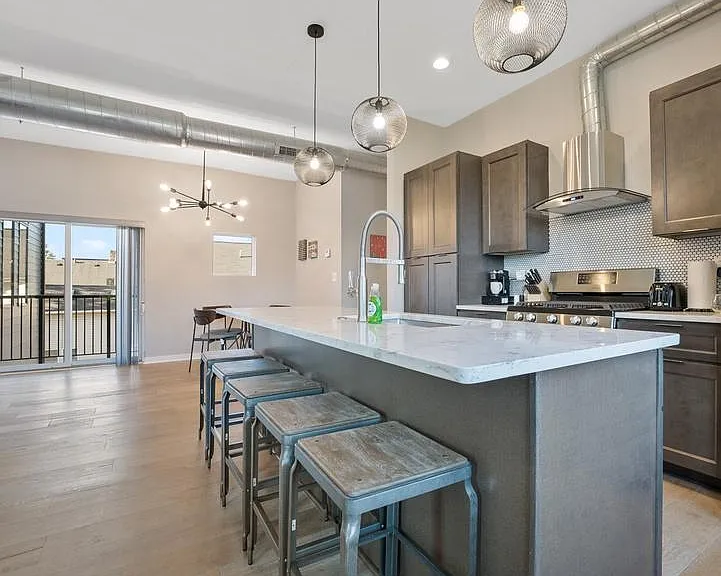 430 Jefferson Ave #203 — Photo 4