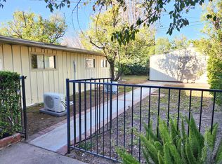 9811 Rathburn Ave, Northridge, CA 91325