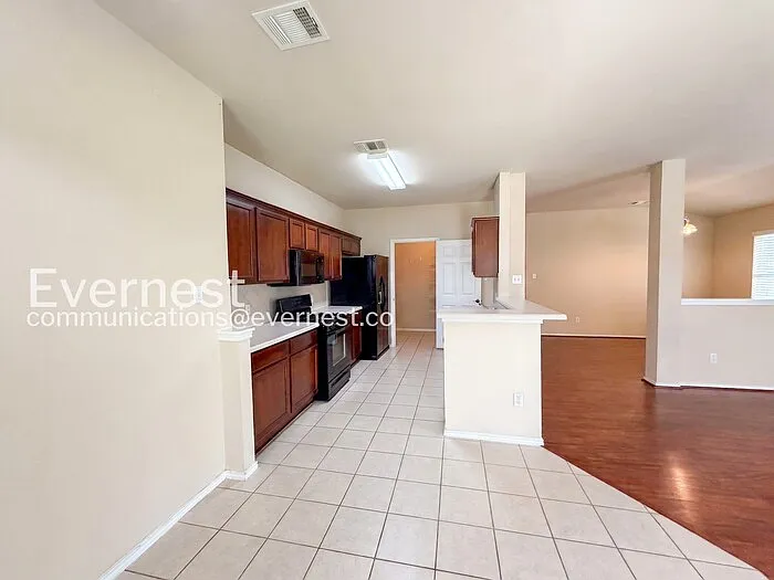 3145 Henderson Path — Photo 5