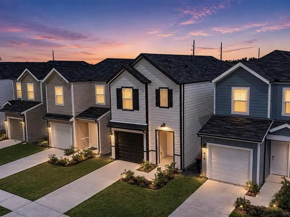 914 Moon Drop Ln, Houston, TX 77090