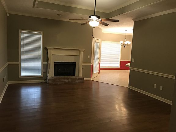 3rd image of 218 Wildwood Blvd