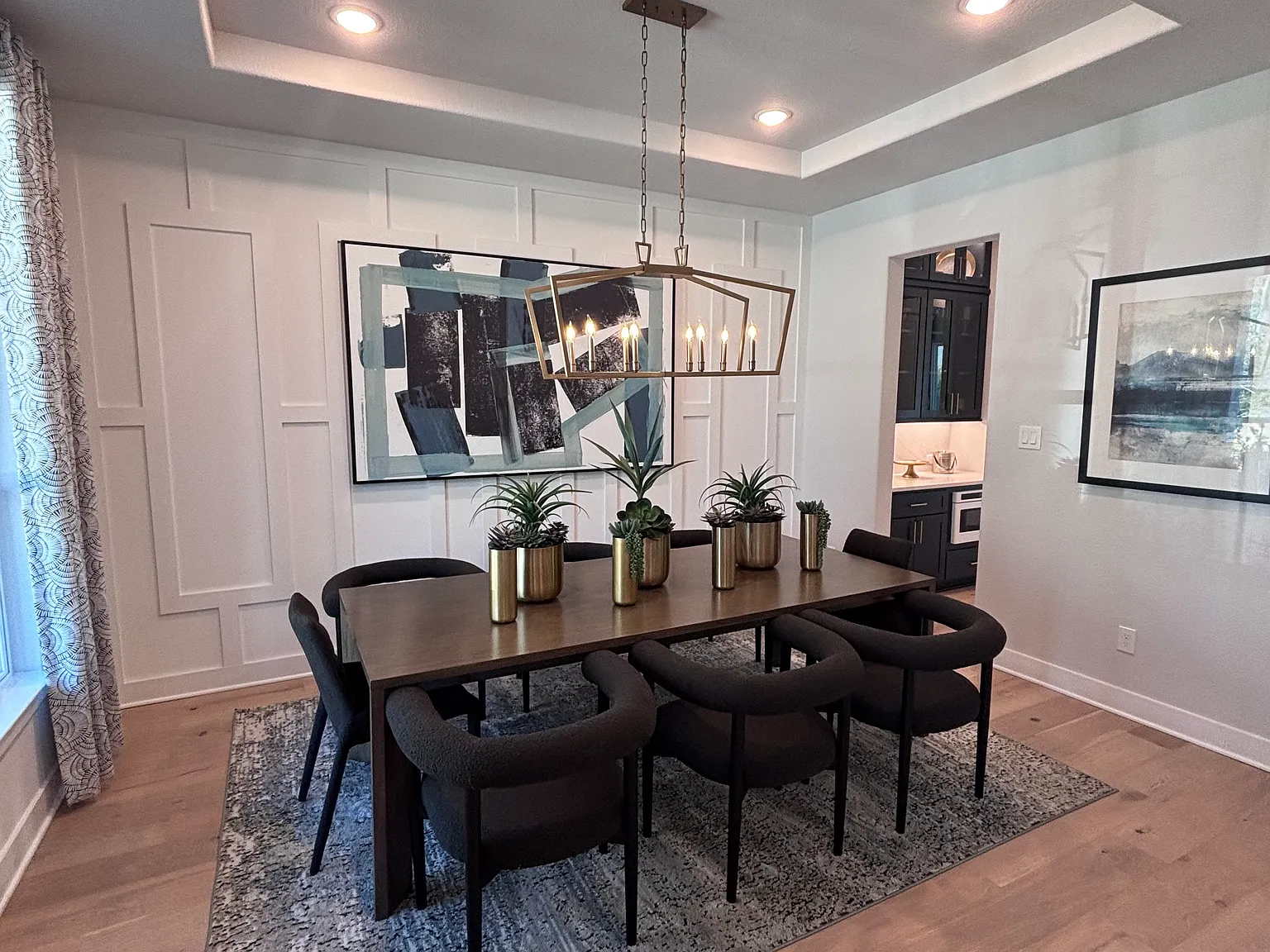 4 bed, 3.5 bath, 3639 sqft, $589,923 — Photo 2