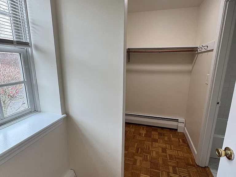 42 Worthen Rd — Photo 10