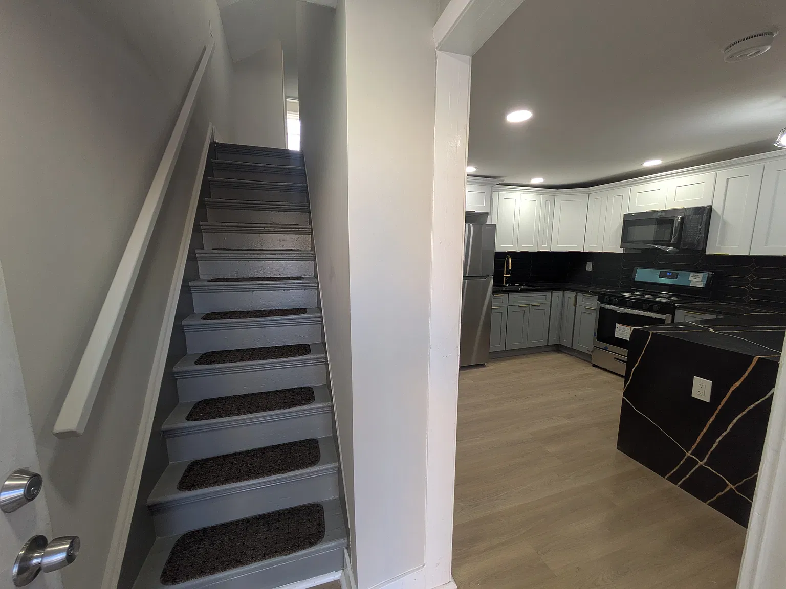 4 bed, $3,500 — Photo 3