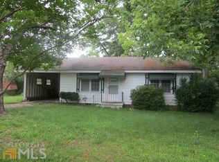 16 Cherokee St, Newnan, GA 30263