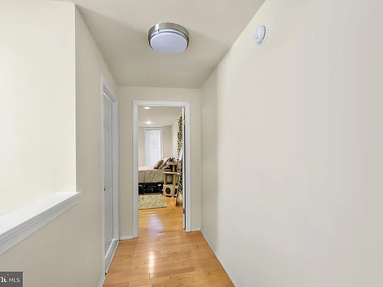 234 Bainbridge St #1B — Photo 6