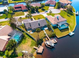 8 Crain Ct, Palm Coast, FL 32137