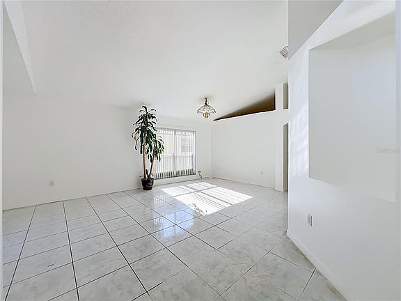 5th image of 11781 HATCHER CIRCLE