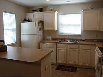 3rd image of 565 Tayrn Dr