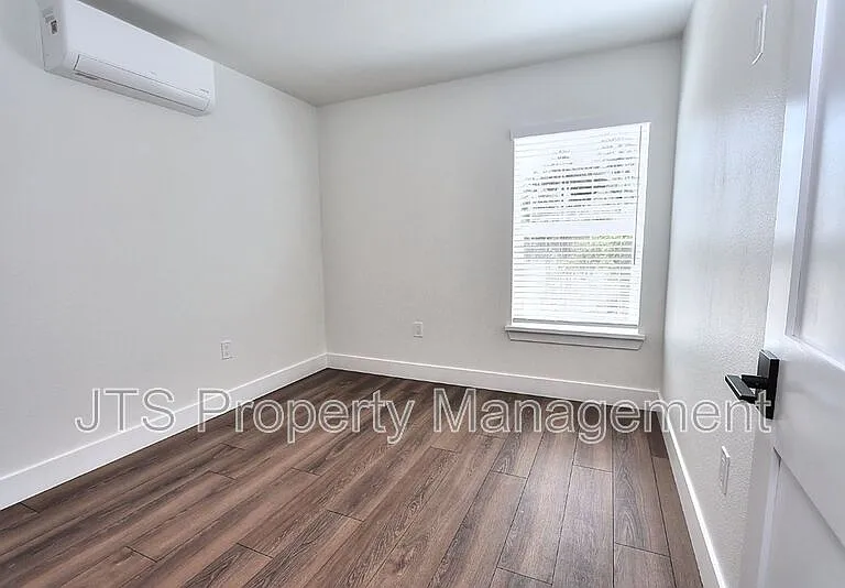 4712 65th St — Photo 36