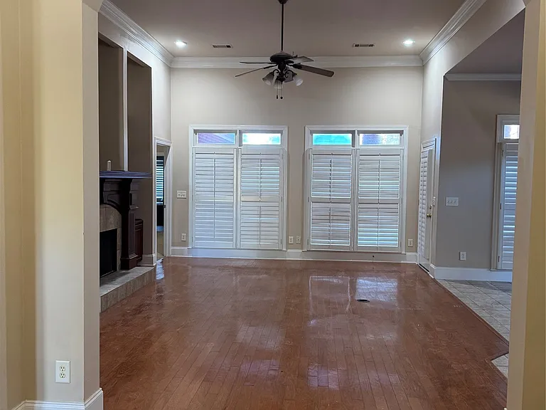 7071 Mid Pines Cir — Photo 2