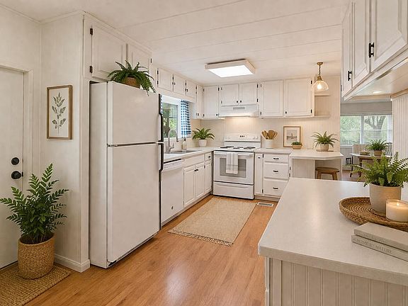 4th image of 443 Ashwood Dr
