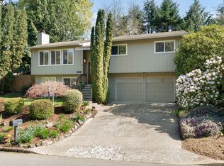 2962 SW Stanley Ct, Portland, OR 97219