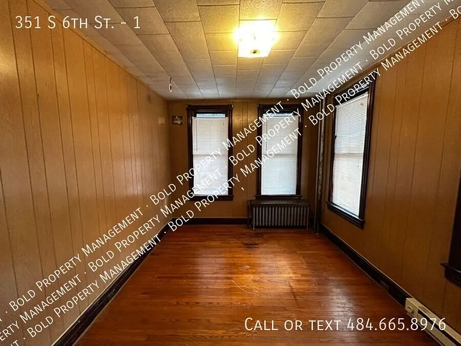 351 S 6th St #1