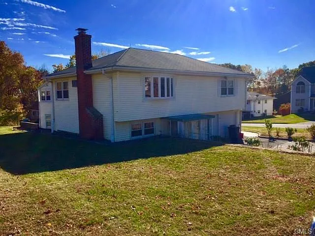 4 McKinley Ave photo 1