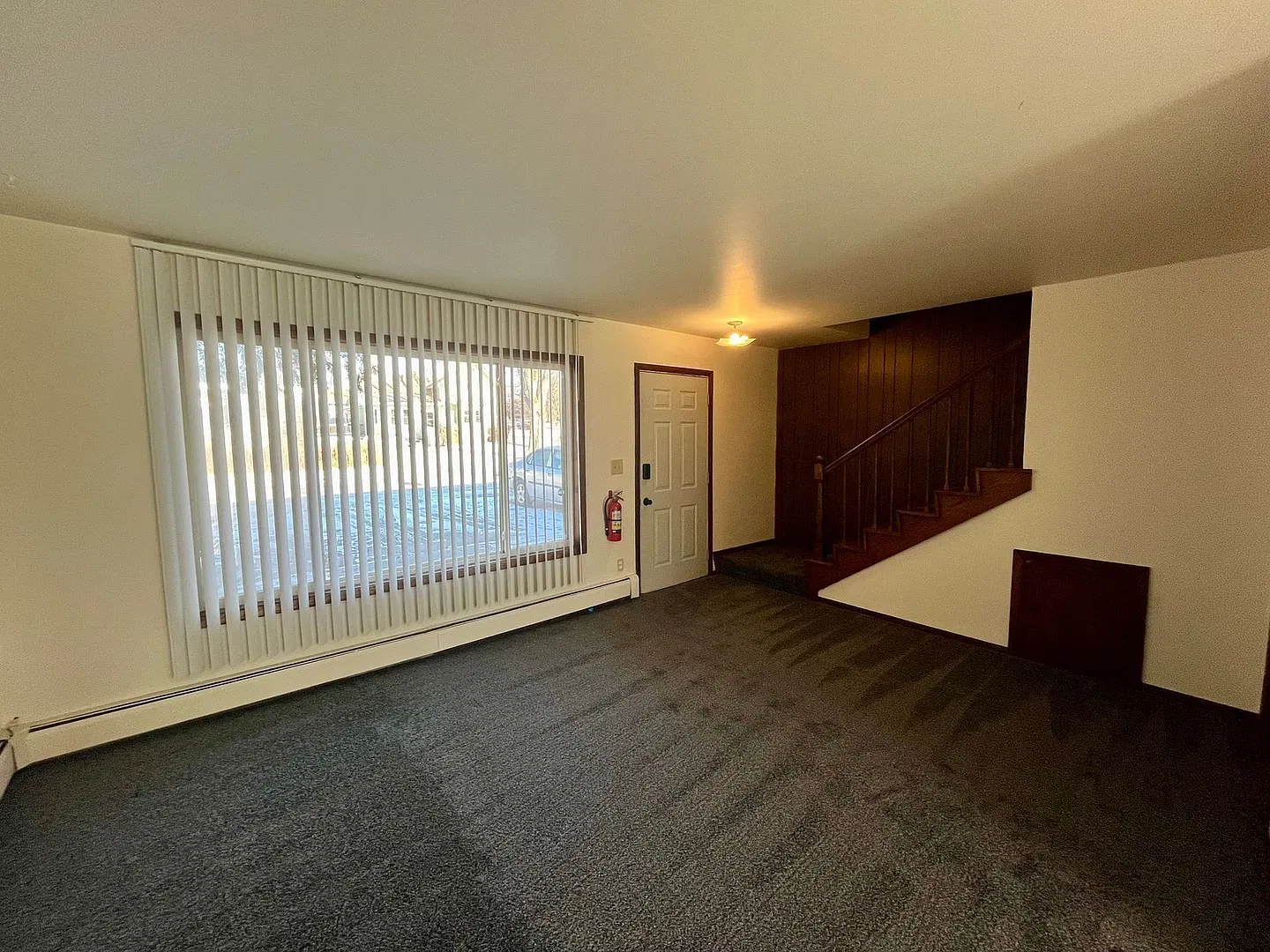 207 E Front St — Photo 4