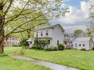 19 Maple St, Broadalbin, NY 12025