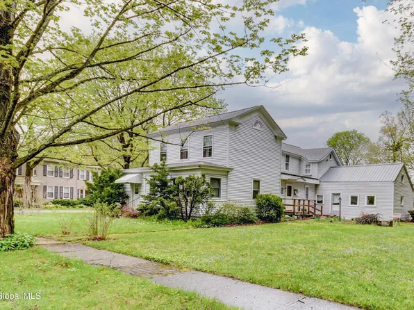 19 Maple Street, Broadalbin, NY 12025