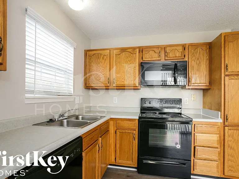 11334 Smoothbark Dr — Photo 5