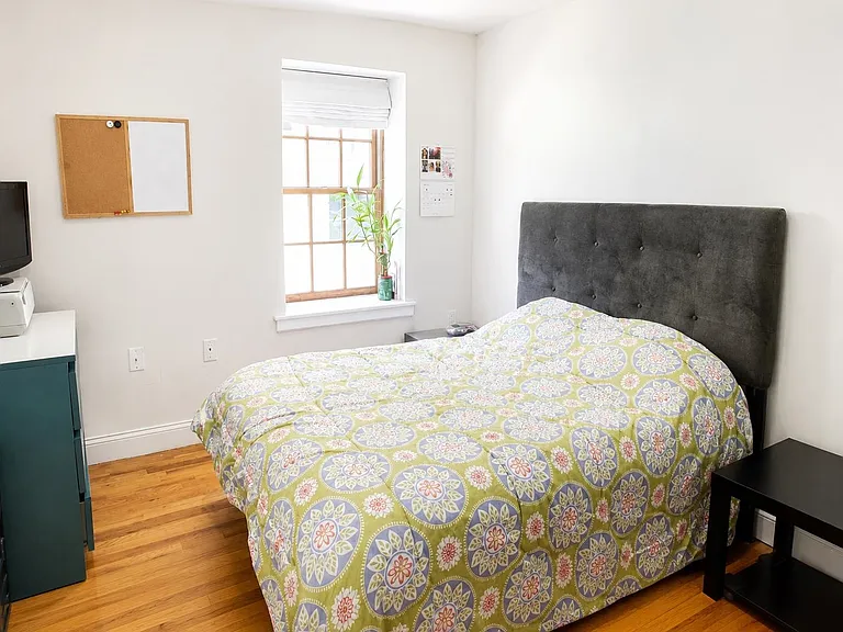 133 Grand St #1 — Photo 8