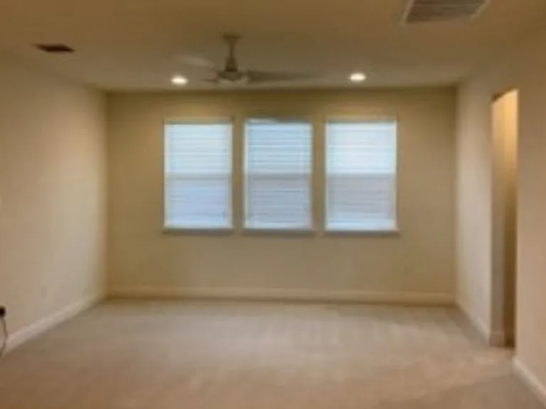 9240 Woodcrane Dr — Photo 15