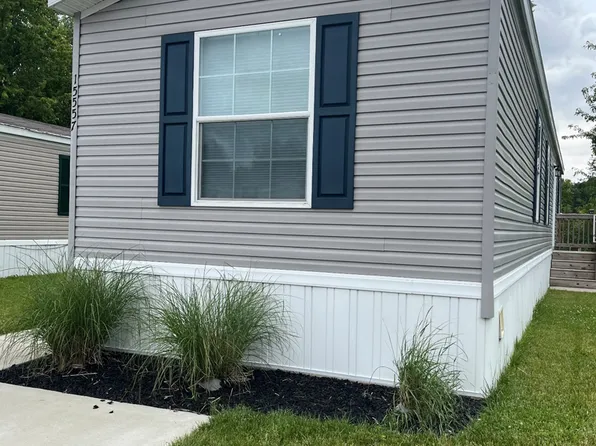 2 Bed 1 Bath Single Section Plan, Pine Ridge